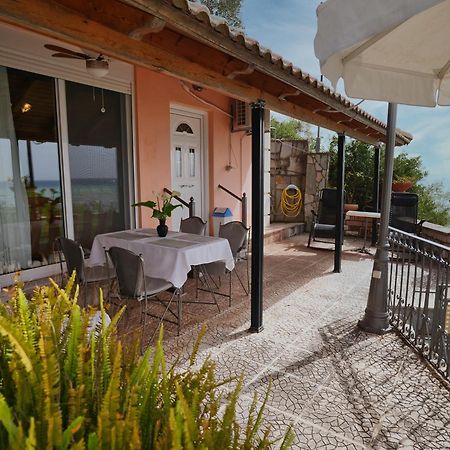Verga Beachfront House By "Elite" Kalamata Bagian luar foto