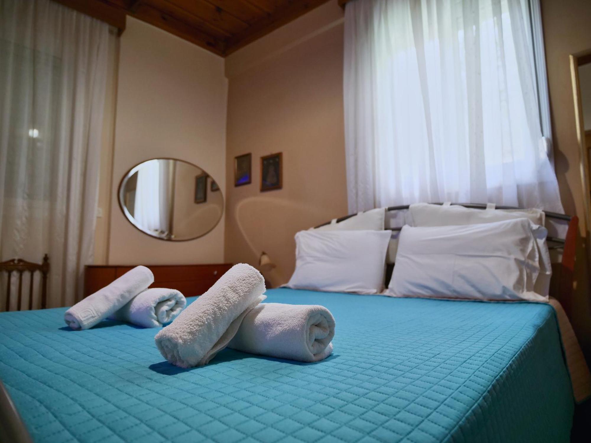 Verga Beachfront House By "Elite" Kalamata Bagian luar foto